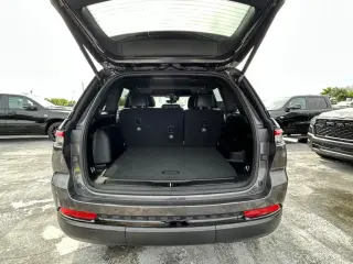 Jeep Grand Cherokee 2023 4x4 Altitude 4dr SUV