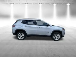 Jeep Compass 2024 4x4 Altitude 4dr SUV
