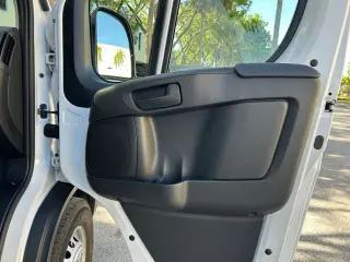 Ram ProMaster 2025 Tradesman 2500 159 WB 3dr High Roof Cargo Van w/o Passenger Seat