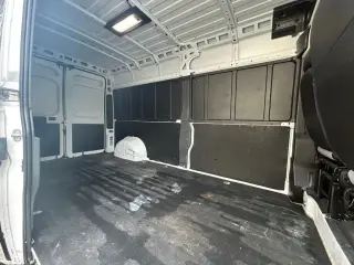 Ram ProMaster 2025 Tradesman 2500 159 WB 3dr High Roof Cargo Van w/o Passenger Seat