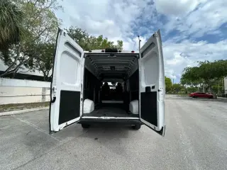 Ram ProMaster 2025 Tradesman 2500 159 WB 3dr High Roof Cargo Van w/o Passenger Seat