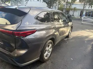 Toyota Highlander 2021 L 4dr SUV