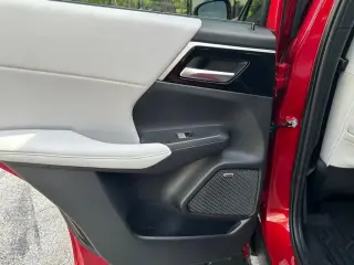 Mitsubishi Outlander 2025 SE 4dr SUV