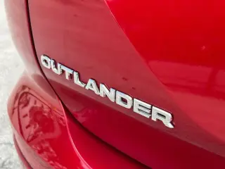 Mitsubishi Outlander 2025 SE 4dr SUV