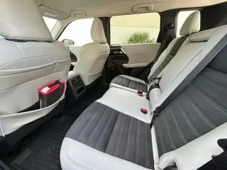 Mitsubishi Outlander 2025 SE 4dr SUV