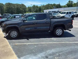 Toyota Tacoma 2024 4x2 SR5 4dr Double Cab 5.0 ft SB