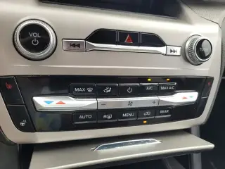 Ford Explorer 2023 AWD XLT 4dr SUV