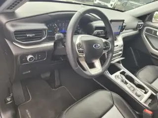 Ford Explorer 2023 AWD XLT 4dr SUV