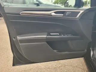 Ford Fusion Hybrid 2016 SE 4dr Sedan