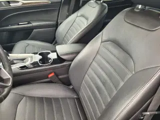 Ford Fusion Hybrid 2016 SE 4dr Sedan