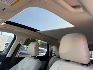 Ford Edge 2023 AWD Titanium 4dr Crossover