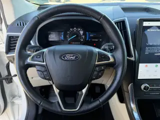Ford Edge 2023 AWD Titanium 4dr Crossover
