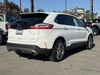 Ford Edge 2023 AWD Titanium 4dr Crossover