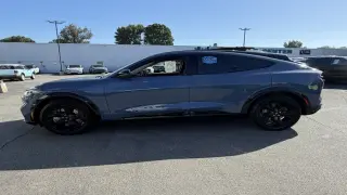 Ford Mustang Mach-E 2023 AWD Premium 4dr SUV