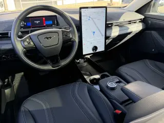 Ford Mustang Mach-E 2023 AWD Premium 4dr SUV