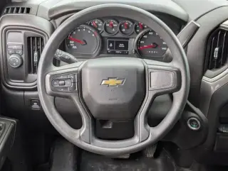 Chevrolet Silverado 1500 2025 4x2 Custom 4dr Crew Cab 5.8 ft. SB