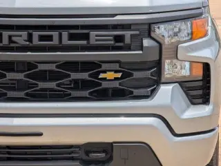 Chevrolet Silverado 1500 2025 4x2 Custom 4dr Crew Cab 5.8 ft. SB