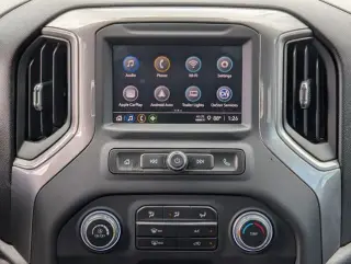 Chevrolet Silverado 1500 2025 4x2 Custom 4dr Crew Cab 5.8 ft. SB