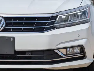 Volkswagen Passat 2017 1.8T SE 4dr Sedan w/Technology