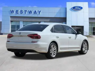 Volkswagen Passat 2017 1.8T SE 4dr Sedan w/Technology