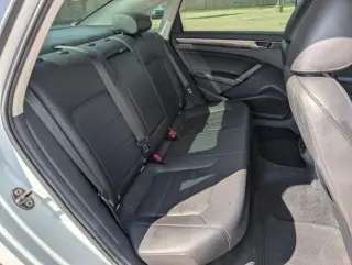Volkswagen Passat 2017 1.8T SE 4dr Sedan w/Technology