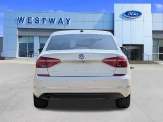 Volkswagen Passat 2017 1.8T SE 4dr Sedan w/Technology