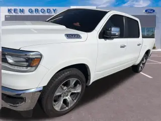 Ram 1500 2021 4x2 Laramie 4dr Crew Cab 5.6 ft. SB Pickup