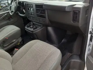 Chevrolet Express 2024 LT 3500 3dr Extended Passenger Van