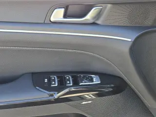 Kia K5 2025 GT-Line 4dr Sedan