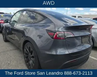 Tesla Model Y 2022 AWD Performance 4dr Crossover