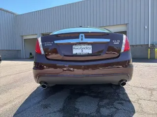 Lincoln MKS 2011 AWD 4dr Sedan