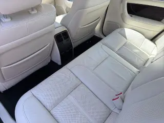 Lincoln MKS 2011 AWD 4dr Sedan