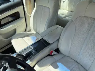 Lincoln MKS 2011 AWD 4dr Sedan