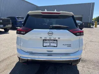 Nissan Rogue 2025 AWD Platinum 4dr Crossover