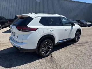 Nissan Rogue 2025 AWD Platinum 4dr Crossover