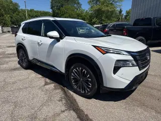 Nissan Rogue 2025 AWD Platinum 4dr Crossover