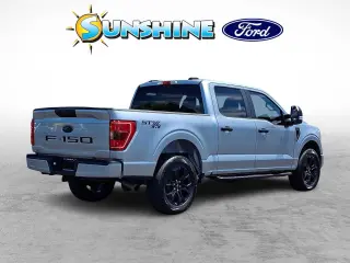 Ford F-150 2022 4x4 XL 4dr SuperCrew 6.5 ft. SB