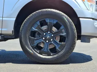 Ford F-150 2022 4x4 XL 4dr SuperCrew 6.5 ft. SB
