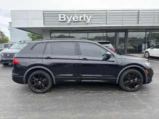 Volkswagen Tiguan 2022 AWD SE R-Line Black 4Motion 4dr SUV