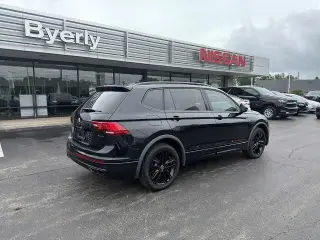 Volkswagen Tiguan 2022 AWD SE R-Line Black 4Motion 4dr SUV