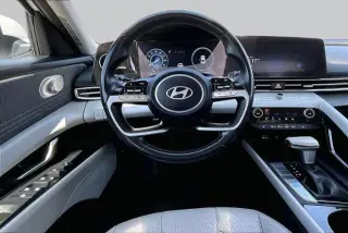 Hyundai ELANTRA 2025 Limited 4dr Sedan
