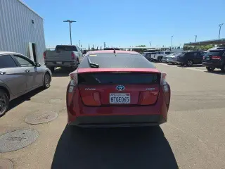 Toyota Prius 2017 Two 4dr Hatchback