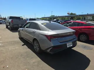 Hyundai ELANTRA Hybrid 2024 Blue 4dr Sedan