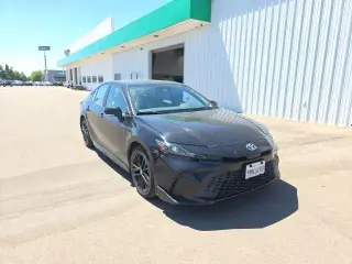 Toyota Camry 2025 SE 4dr Sedan
