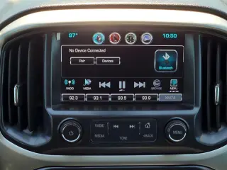Chevrolet Colorado 2017 4x2 LT 4dr Crew Cab 5 ft. SB