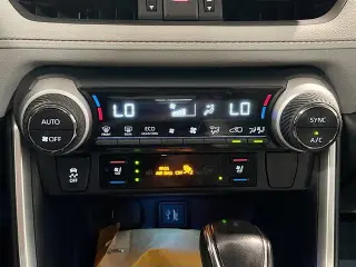 Toyota RAV4 2023 Limited 4dr SUV