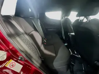 Toyota C-HR 2018 XLE Premium 4dr Crossover