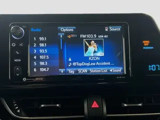 Toyota C-HR 2018 XLE Premium 4dr Crossover