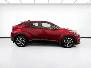Toyota C-HR 2018 XLE Premium 4dr Crossover