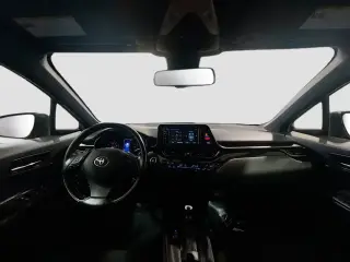 Toyota C-HR 2018 XLE Premium 4dr Crossover